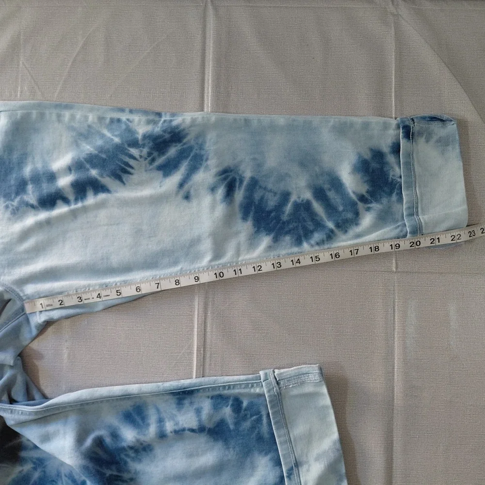J. Jill Denim High Rise Cropped Tie Dye‎ Capri Jeans 8P Mid Rise Rolled Cuff